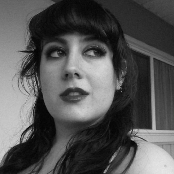 Meet your Posher, Cass - Picture 1 of 1